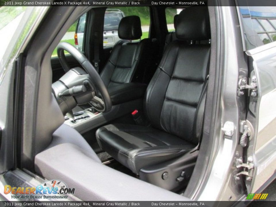 2011 Jeep Grand Cherokee Laredo X Package 4x4 Mineral Gray Metallic / Black Photo #10