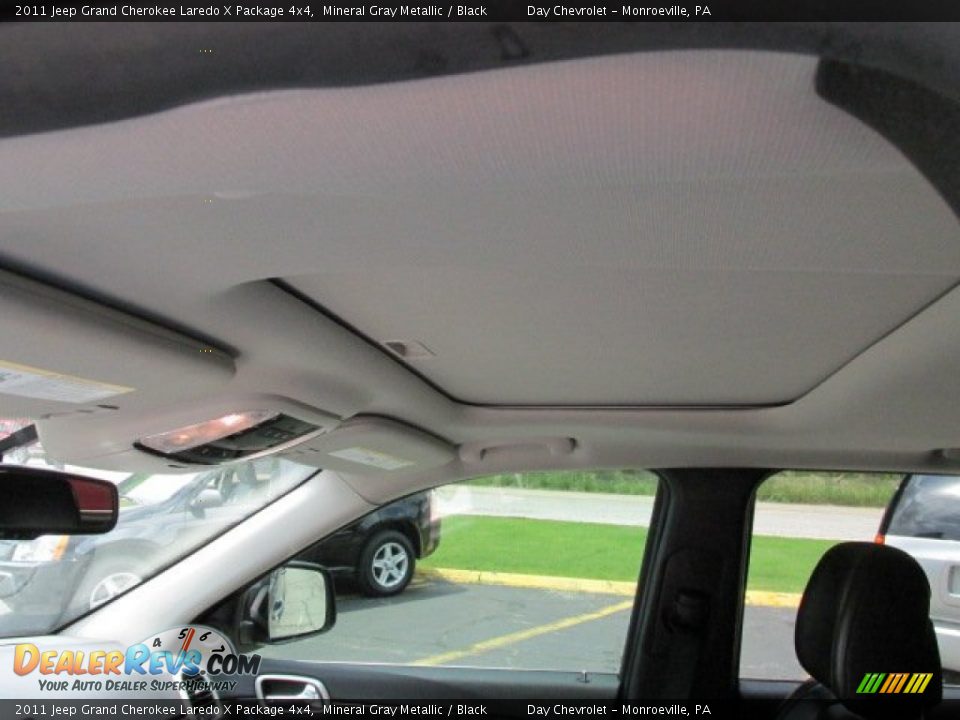 2011 Jeep Grand Cherokee Laredo X Package 4x4 Mineral Gray Metallic / Black Photo #11