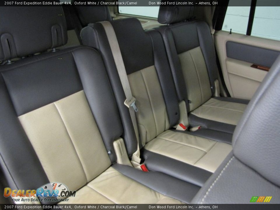 2007 Ford Expedition Eddie Bauer 4x4 Oxford White / Charcoal Black/Camel Photo #12