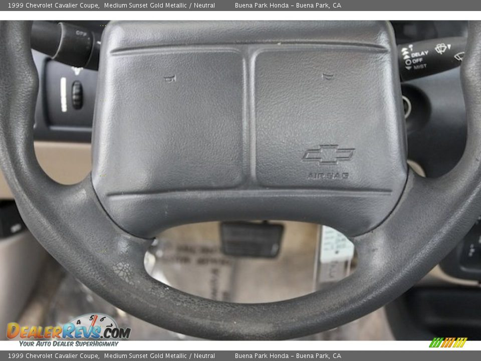 1999 Chevrolet Cavalier Coupe Medium Sunset Gold Metallic / Neutral Photo #11