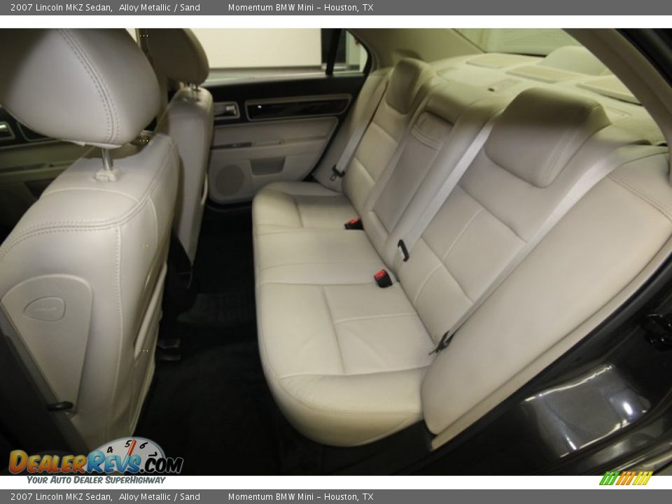 Rear Seat of 2007 Lincoln MKZ Sedan Photo #13