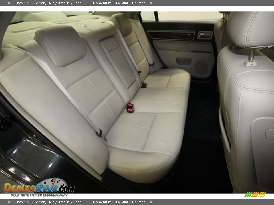 2007 Lincoln MKZ Sedan Alloy Metallic / Sand Photo #35