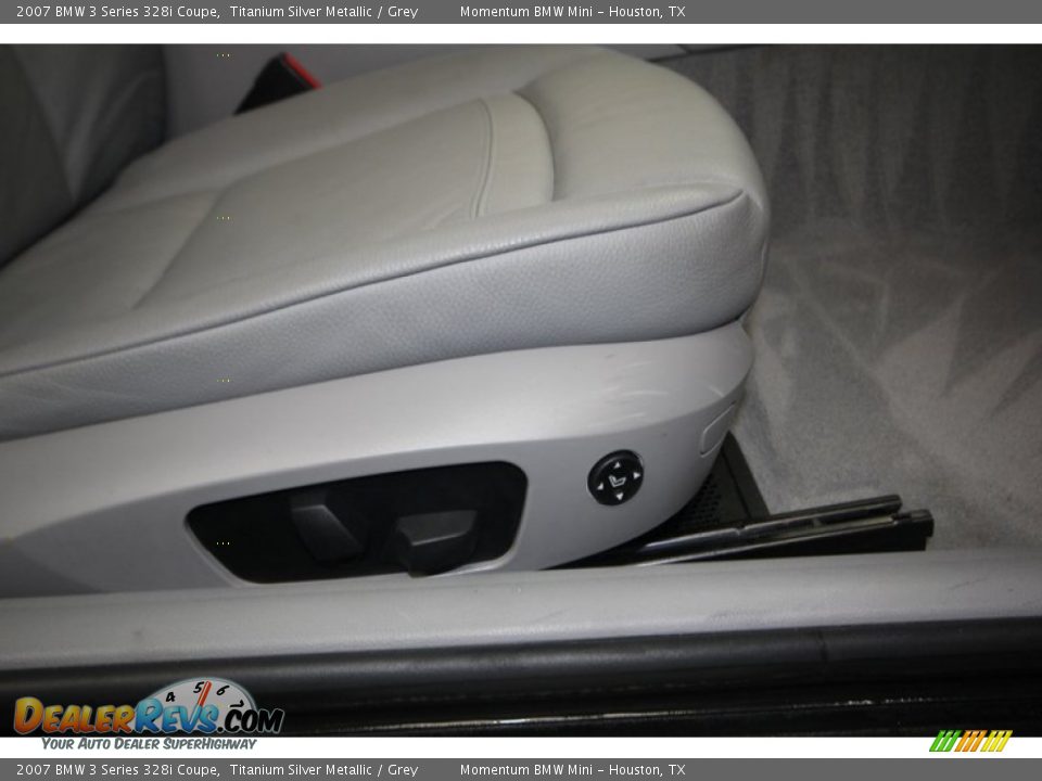 2007 BMW 3 Series 328i Coupe Titanium Silver Metallic / Grey Photo #30