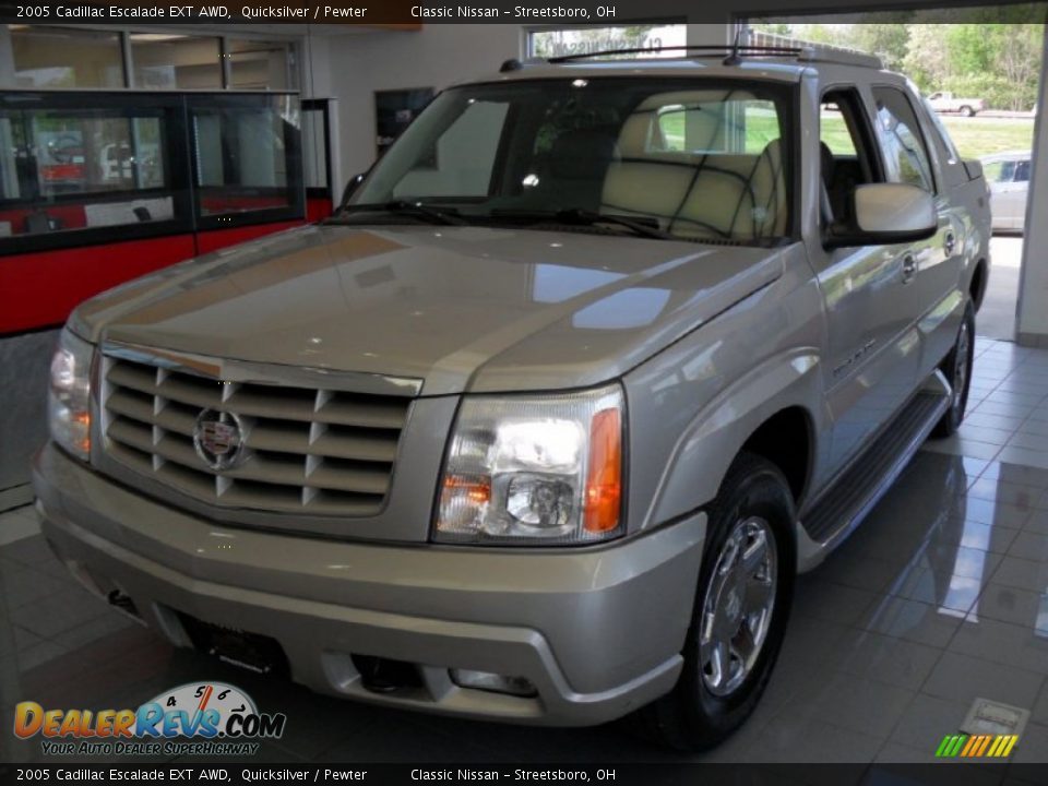 2005 Cadillac Escalade EXT AWD Quicksilver / Pewter Photo #1