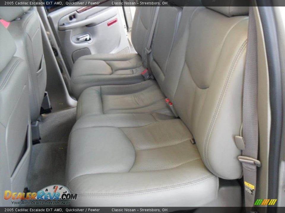 2005 Cadillac Escalade EXT AWD Quicksilver / Pewter Photo #15