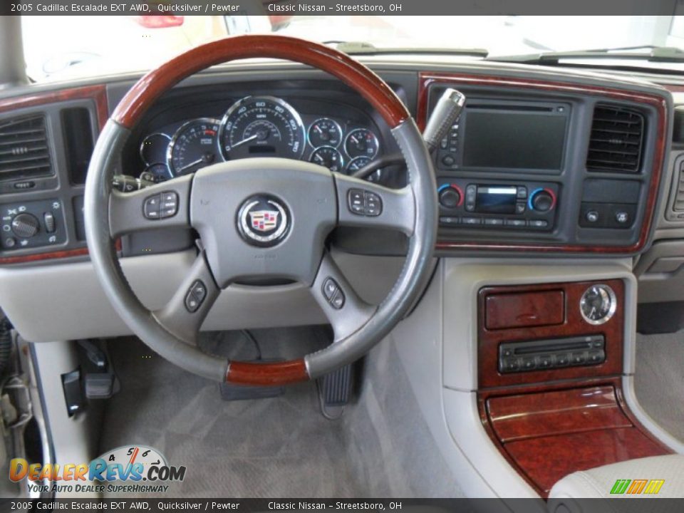 2005 Cadillac Escalade EXT AWD Quicksilver / Pewter Photo #16