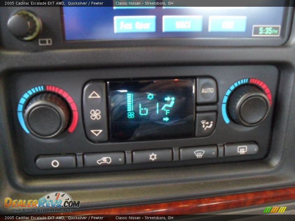 2005 Cadillac Escalade EXT AWD Quicksilver / Pewter Photo #22