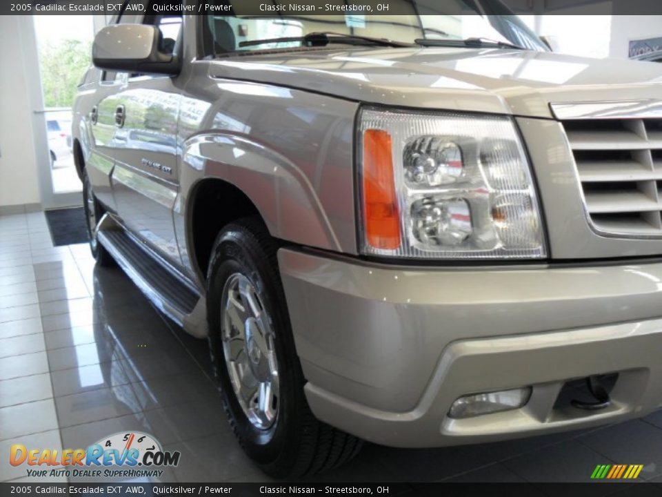 2005 Cadillac Escalade EXT AWD Quicksilver / Pewter Photo #30