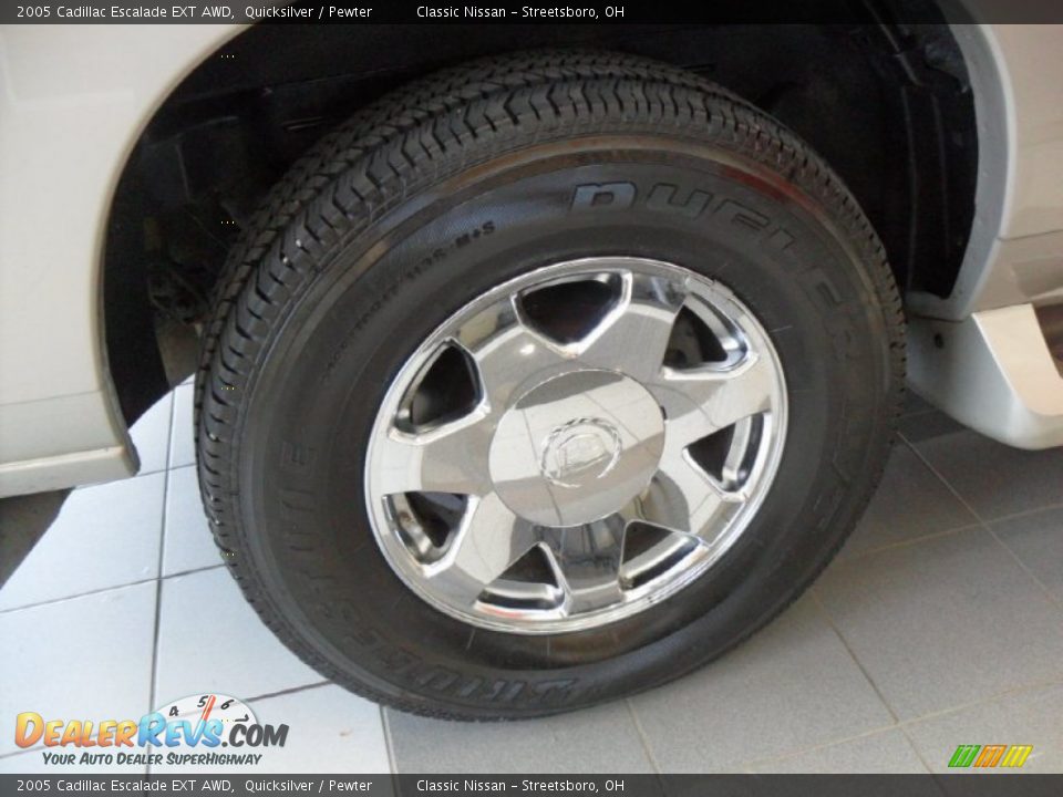 2005 Cadillac Escalade EXT AWD Quicksilver / Pewter Photo #32