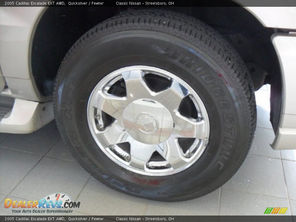 2005 Cadillac Escalade EXT AWD Quicksilver / Pewter Photo #35