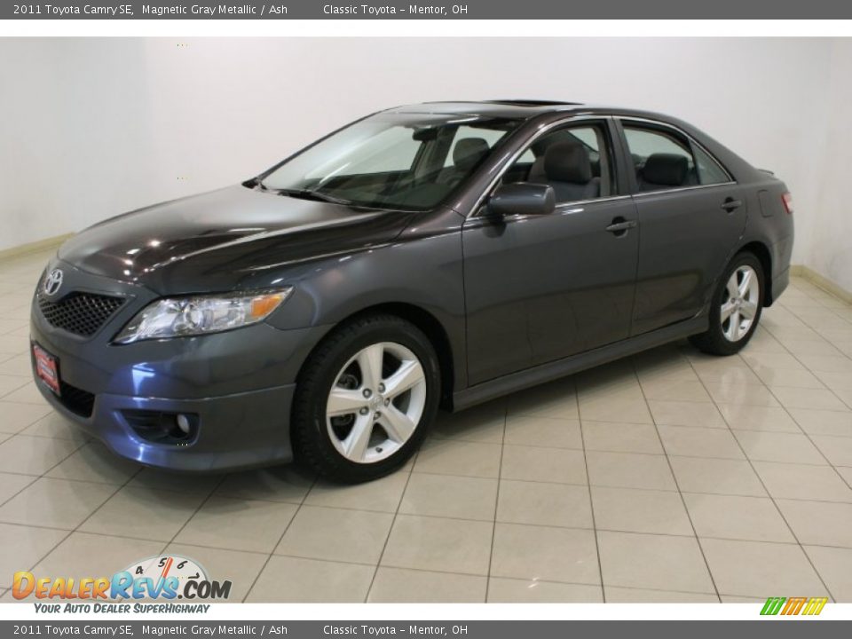 2011 Toyota Camry SE Magnetic Gray Metallic / Ash Photo #3
