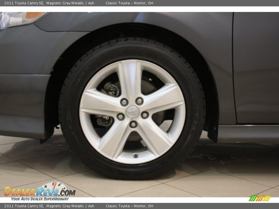 2011 Toyota Camry SE Magnetic Gray Metallic / Ash Photo #15