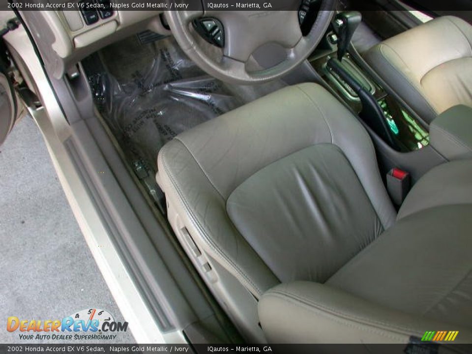 2002 Honda Accord EX V6 Sedan Naples Gold Metallic / Ivory Photo #5
