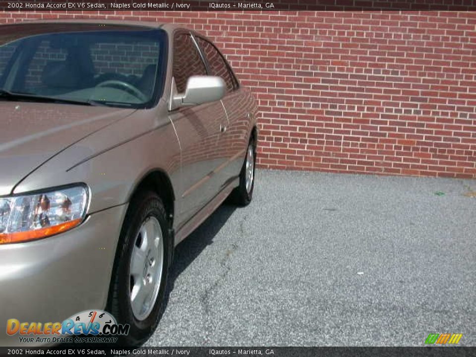 2002 Honda Accord EX V6 Sedan Naples Gold Metallic / Ivory Photo #12