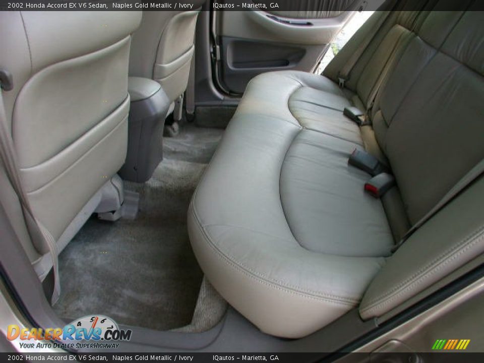 2002 Honda Accord EX V6 Sedan Naples Gold Metallic / Ivory Photo #17