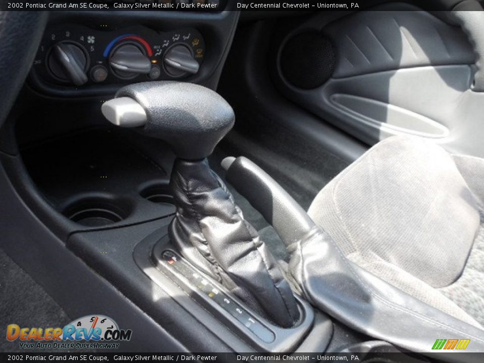 2002 Pontiac Grand Am SE Coupe Shifter Photo #17