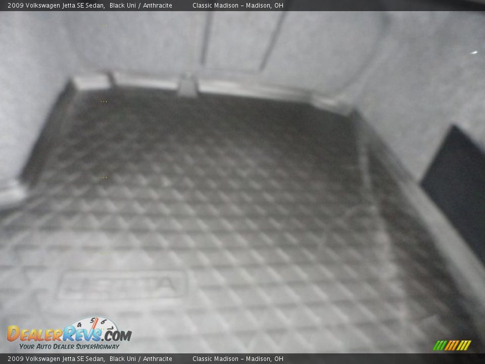 2009 Volkswagen Jetta SE Sedan Black Uni / Anthracite Photo #9