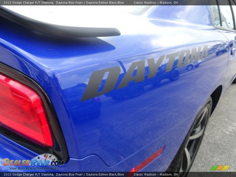 2013 Dodge Charger R/T Daytona Daytona Blue Pearl / Daytona Edition Black/Blue Photo #4