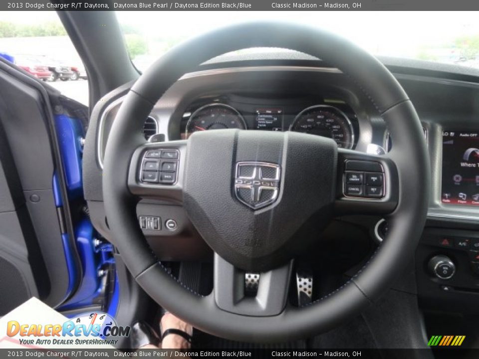 2013 Dodge Charger R/T Daytona Steering Wheel Photo #13
