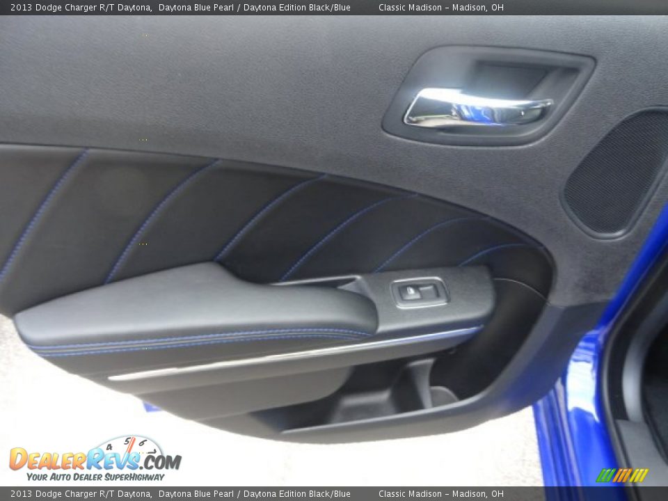 2013 Dodge Charger R/T Daytona Daytona Blue Pearl / Daytona Edition Black/Blue Photo #15