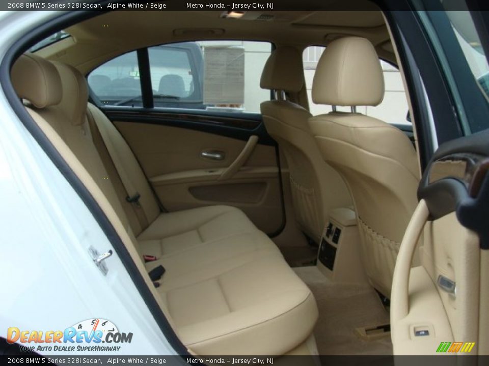 2008 BMW 5 Series 528i Sedan Alpine White / Beige Photo #13