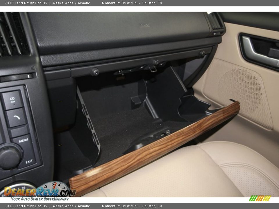 2010 Land Rover LR2 HSE Alaska White / Almond Photo #20