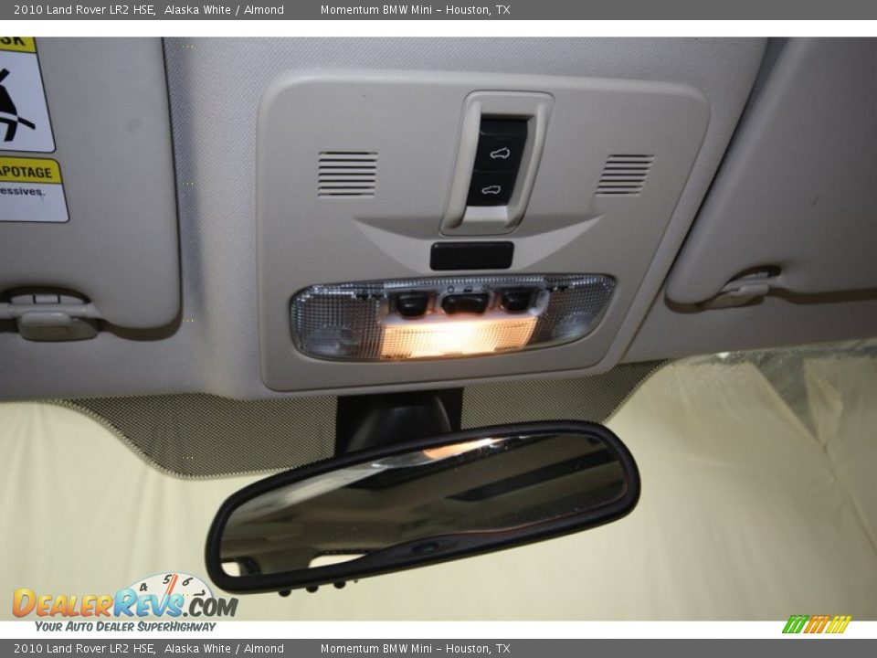 2010 Land Rover LR2 HSE Alaska White / Almond Photo #21