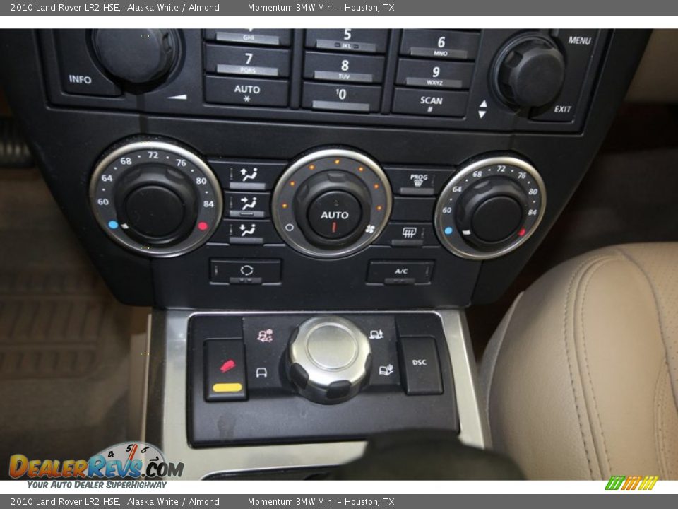 Controls of 2010 Land Rover LR2 HSE Photo #24