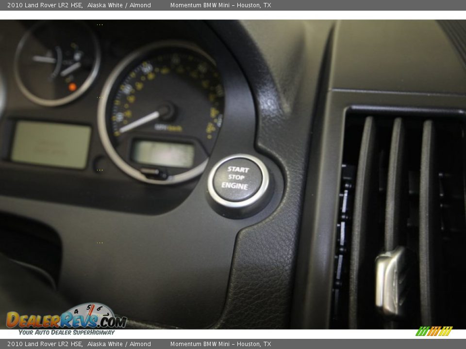 2010 Land Rover LR2 HSE Alaska White / Almond Photo #27