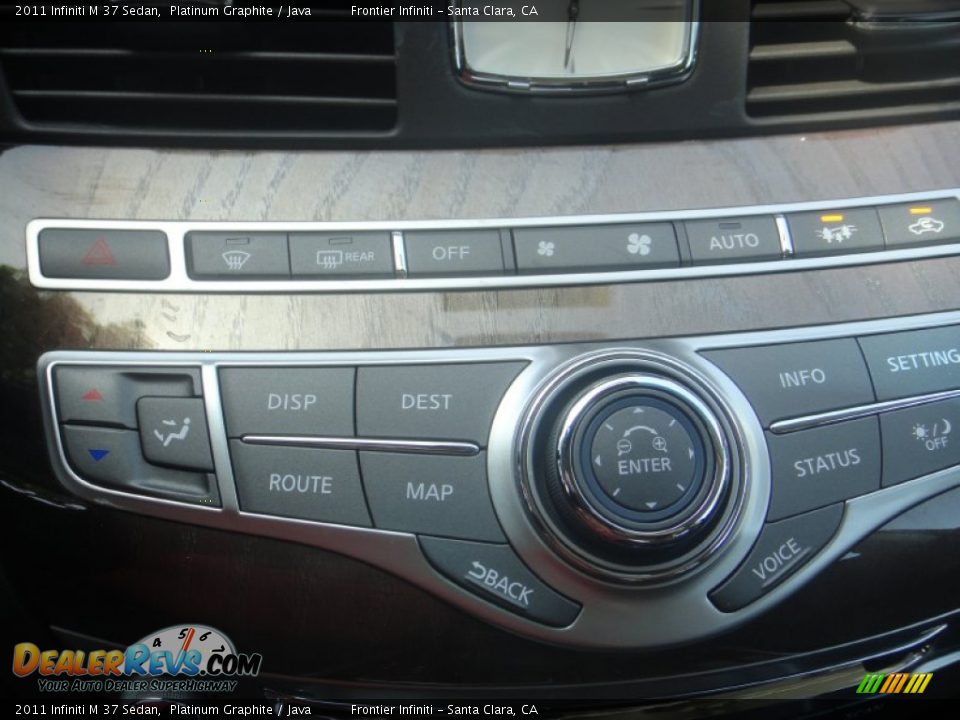 Controls of 2011 Infiniti M 37 Sedan Photo #10