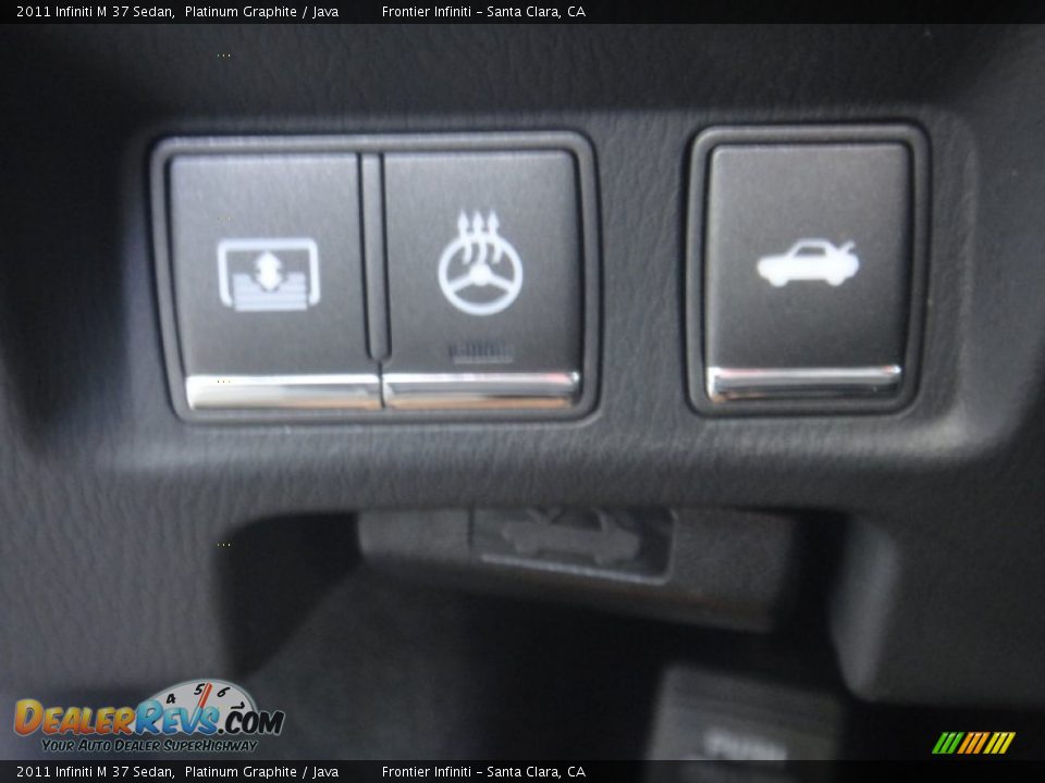 Controls of 2011 Infiniti M 37 Sedan Photo #17