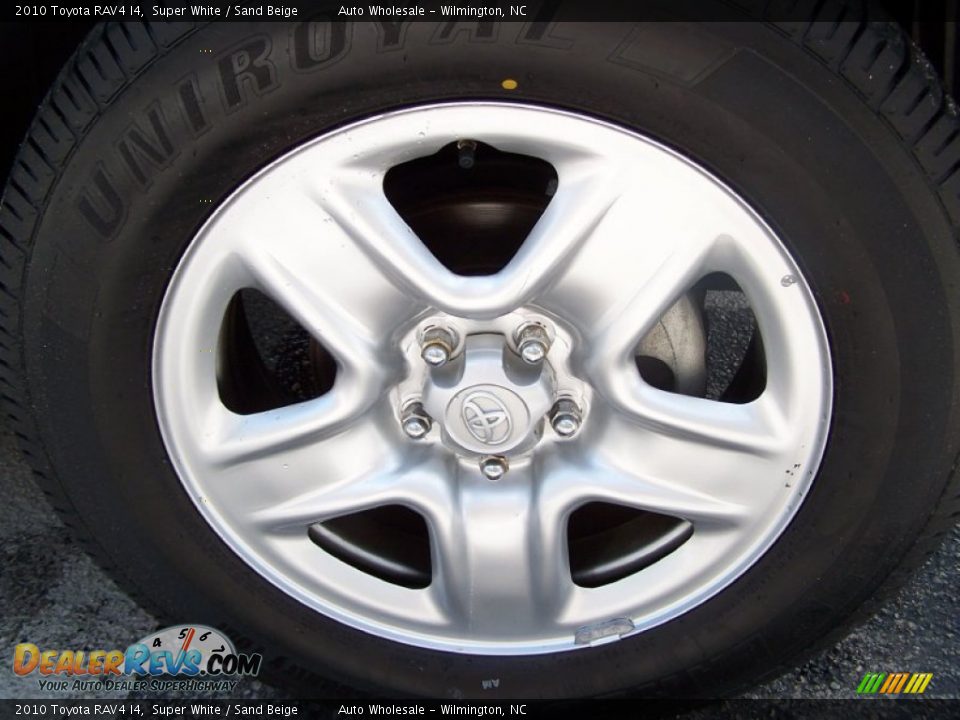 2010 Toyota RAV4 I4 Super White / Sand Beige Photo #7