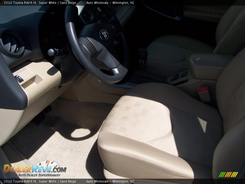 2010 Toyota RAV4 I4 Super White / Sand Beige Photo #11
