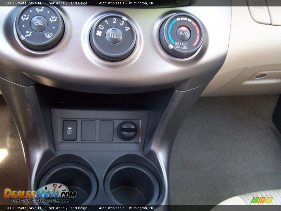 2010 Toyota RAV4 I4 Super White / Sand Beige Photo #18