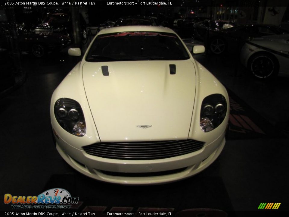 2005 Aston Martin DB9 Coupe White / Kestrel Tan Photo #2