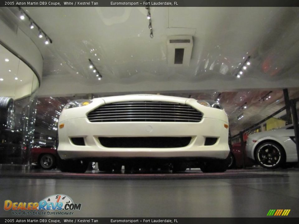 2005 Aston Martin DB9 Coupe White / Kestrel Tan Photo #4