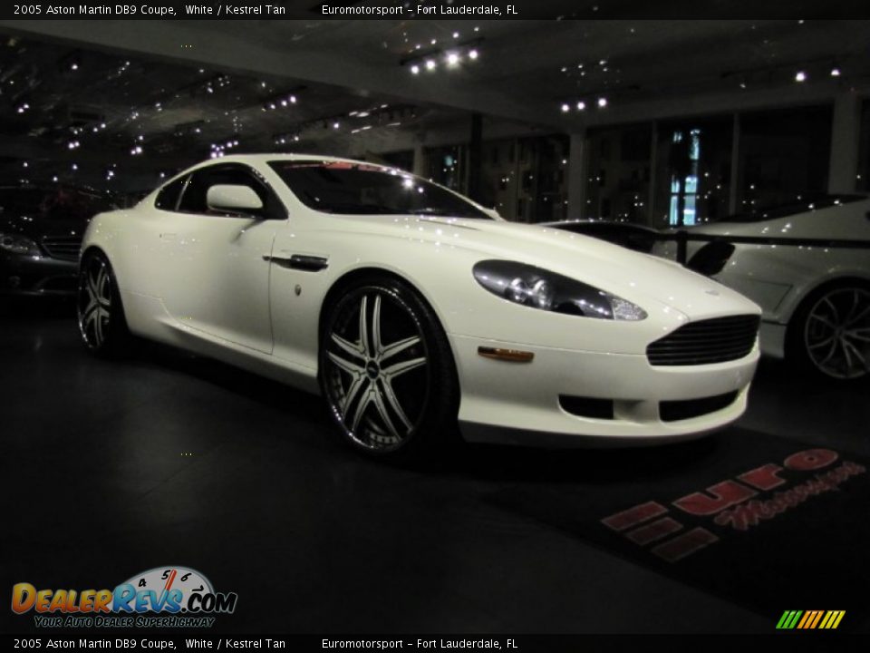 2005 Aston Martin DB9 Coupe White / Kestrel Tan Photo #6