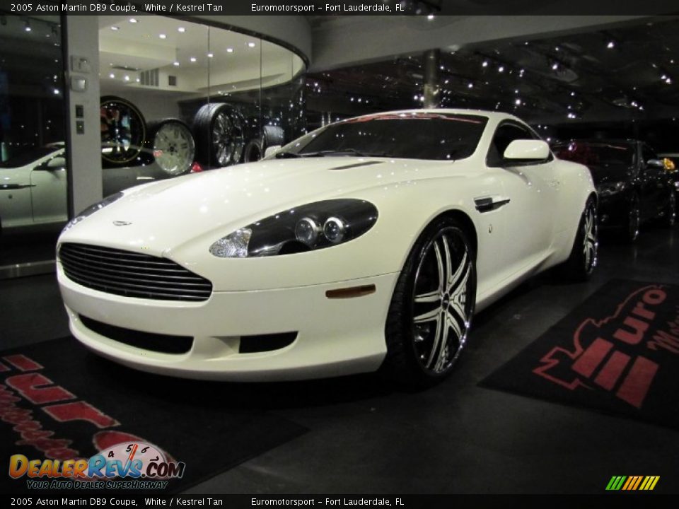 2005 Aston Martin DB9 Coupe White / Kestrel Tan Photo #8