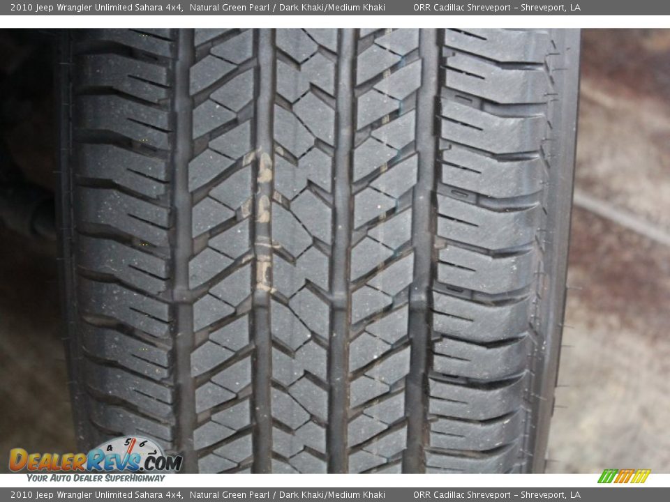 2010 Jeep Wrangler Unlimited Sahara 4x4 Natural Green Pearl / Dark Khaki/Medium Khaki Photo #13