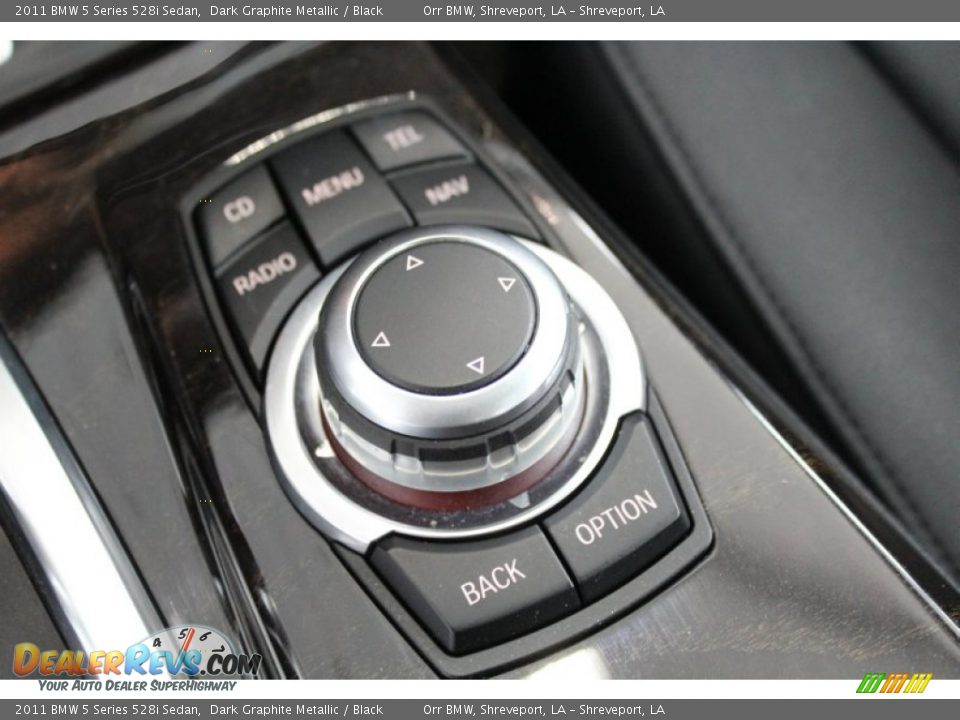 Controls of 2011 BMW 5 Series 528i Sedan Photo #27