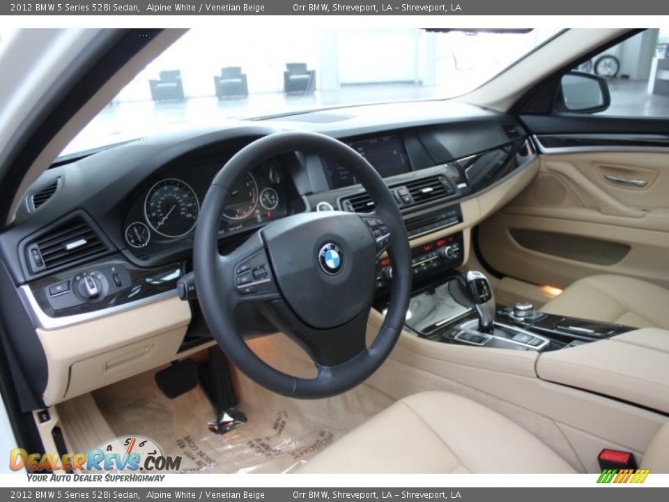 2012 BMW 5 Series 528i Sedan Alpine White / Venetian Beige Photo #13