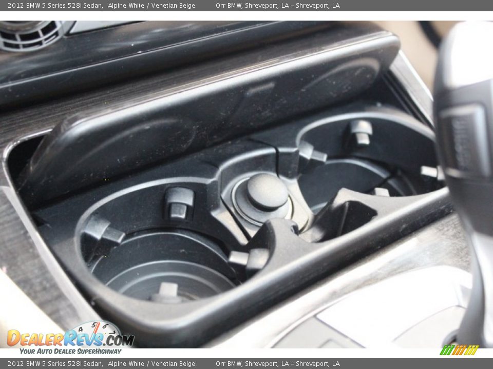 2012 BMW 5 Series 528i Sedan Alpine White / Venetian Beige Photo #35