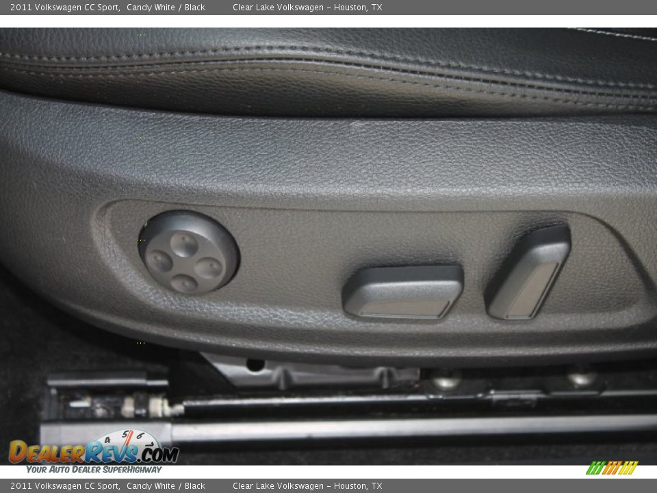 2011 Volkswagen CC Sport Candy White / Black Photo #16
