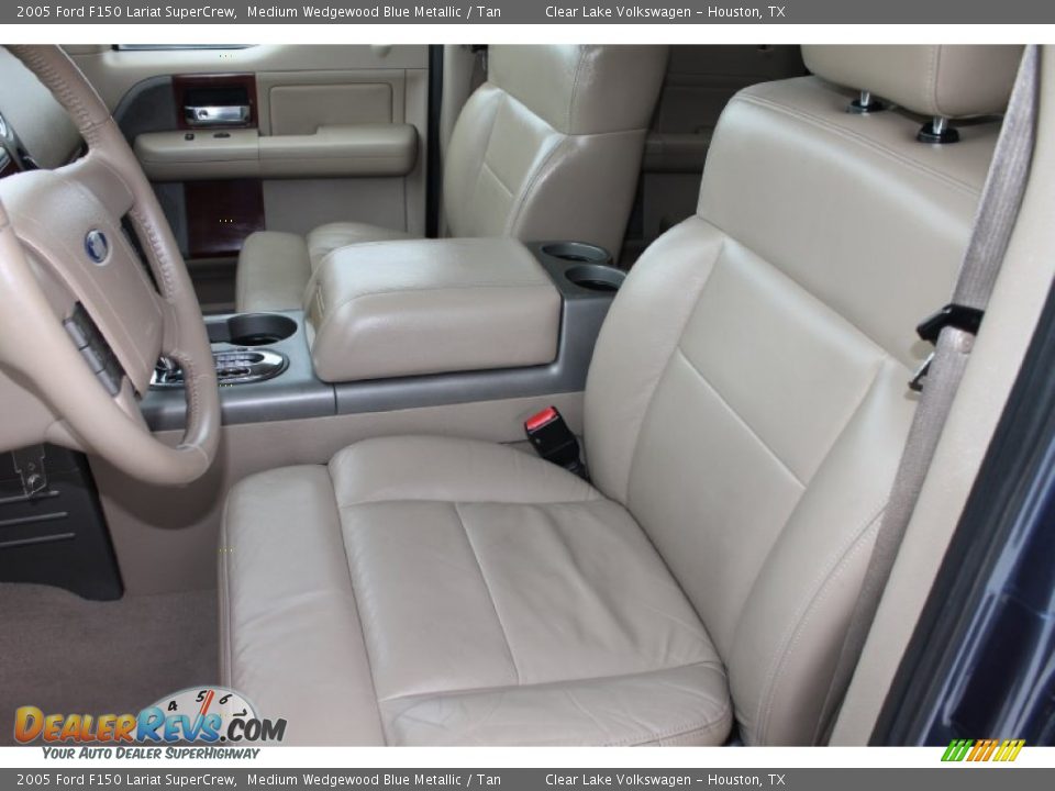 Front Seat of 2005 Ford F150 Lariat SuperCrew Photo #15