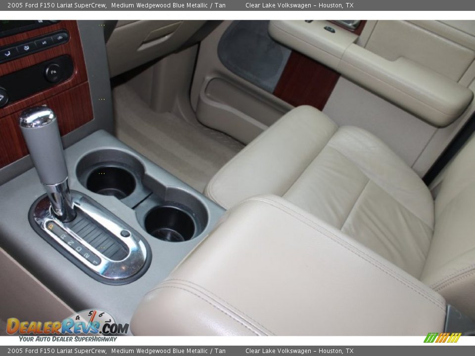 2005 Ford F150 Lariat SuperCrew Medium Wedgewood Blue Metallic / Tan Photo #18
