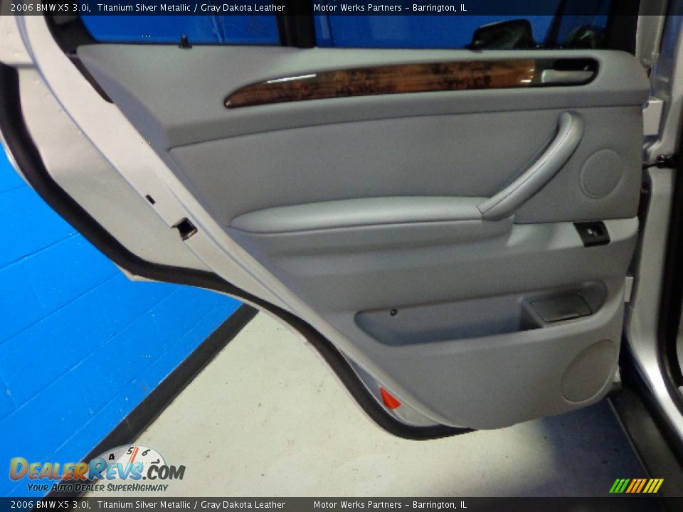 2006 BMW X5 3.0i Titanium Silver Metallic / Gray Dakota Leather Photo #30