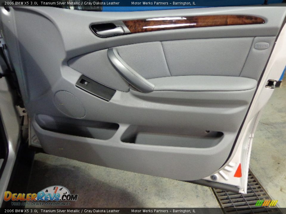 2006 BMW X5 3.0i Titanium Silver Metallic / Gray Dakota Leather Photo #31