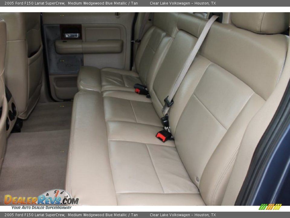 Rear Seat of 2005 Ford F150 Lariat SuperCrew Photo #32