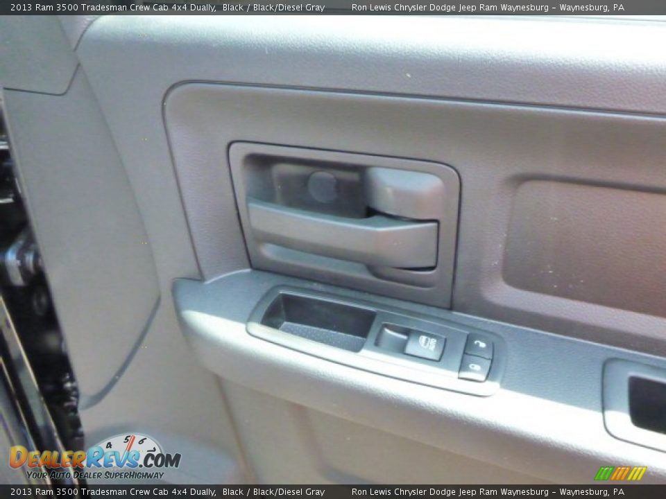 2013 Ram 3500 Tradesman Crew Cab 4x4 Dually Black / Black/Diesel Gray Photo #6