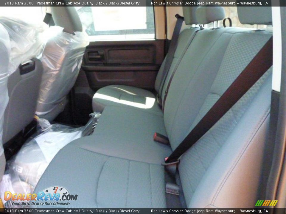 2013 Ram 3500 Tradesman Crew Cab 4x4 Dually Black / Black/Diesel Gray Photo #11